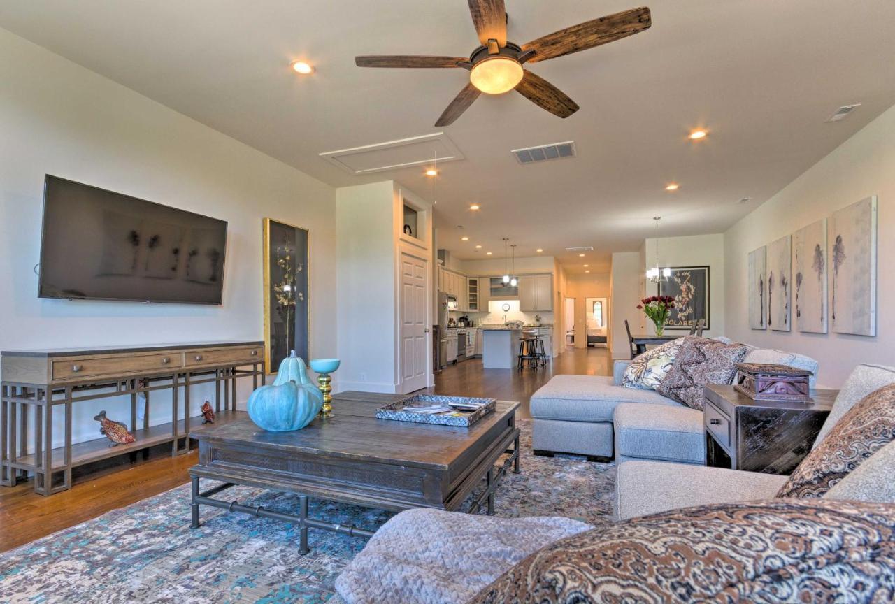 Modern Main St Apt In Downtown Waynesville! エクステリア 写真