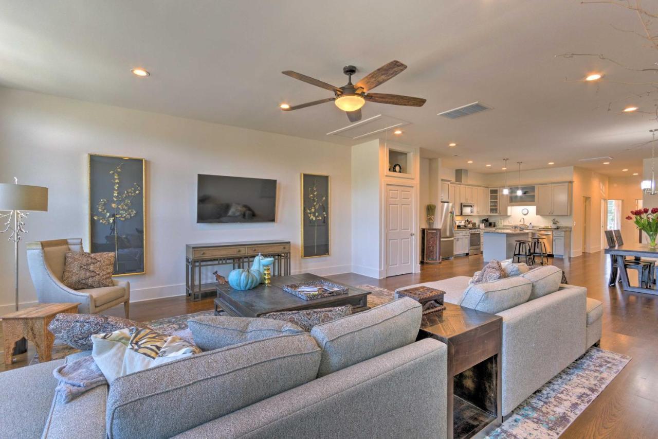 Modern Main St Apt In Downtown Waynesville! エクステリア 写真